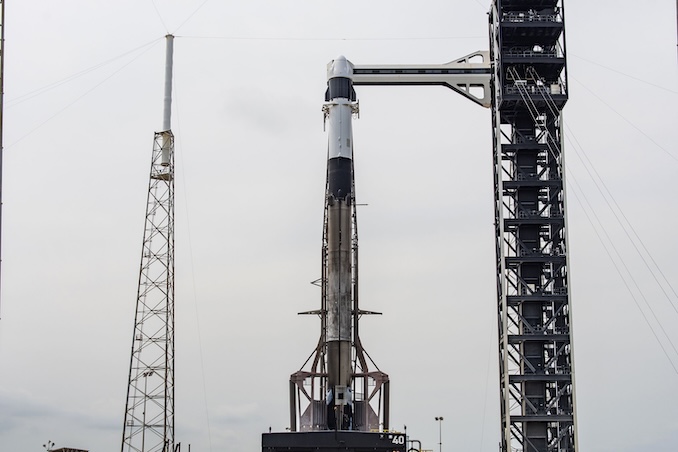 恶劣天气导致NASA和SpaceX取消向空间站发射第34次货运龙飞船任务