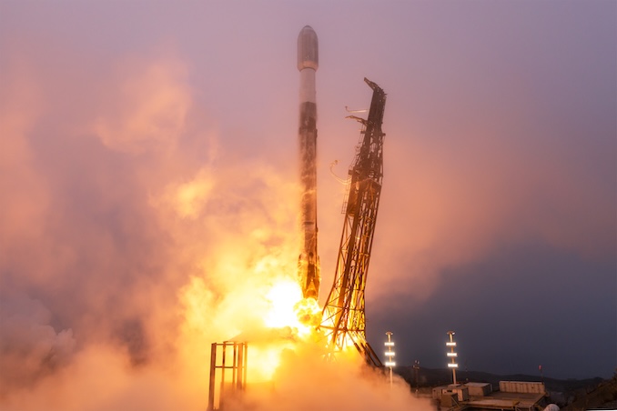 SpaceX 为国家侦察局发射情报收集卫星